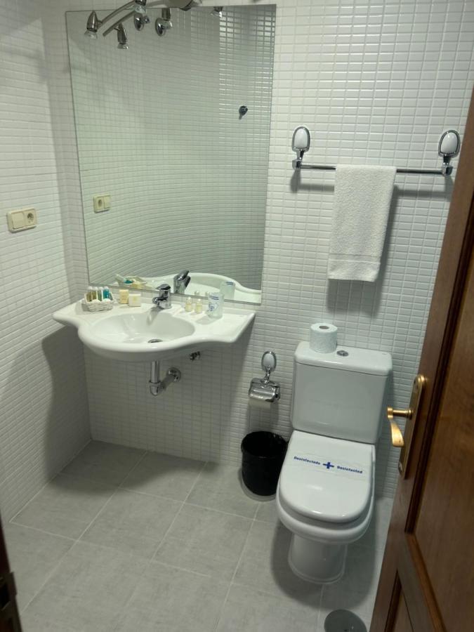 Hostal 36 Toledo Eksteriør billede